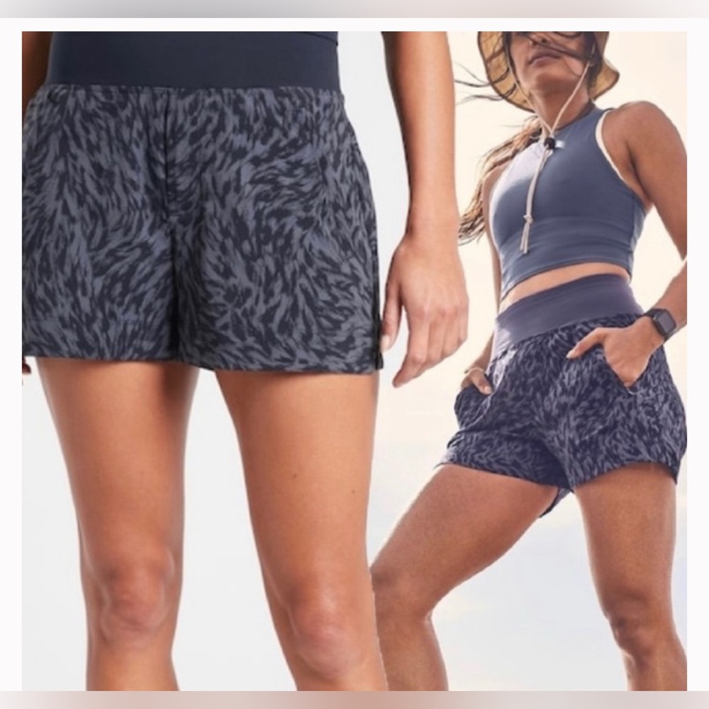 Athleta Trekkie North Printed Blue Shorts